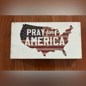 HOBBY LOBBY TABLE TOP SIGN ~ PRAY FOR AMERICA